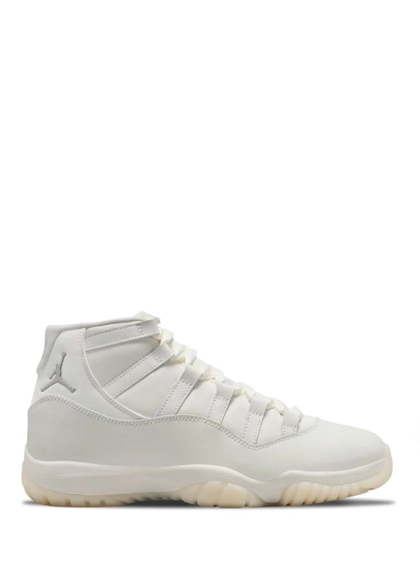 Air Jordan 11 Retro "Pure White"