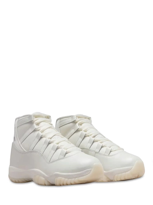 Air Jordan 11 Retro "Pure White"