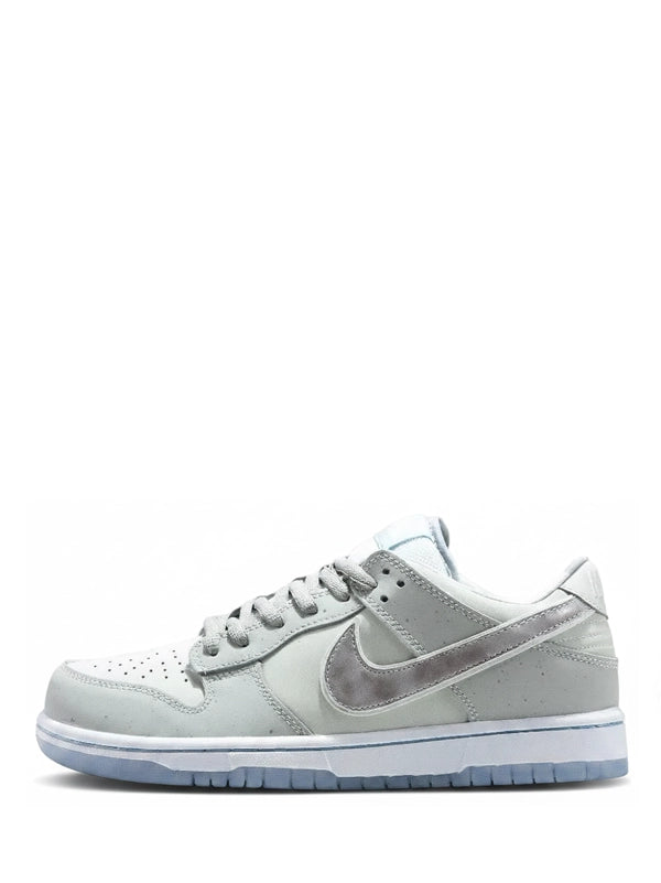 Nike SB Dunk Low "Metallic Silver & Grey"