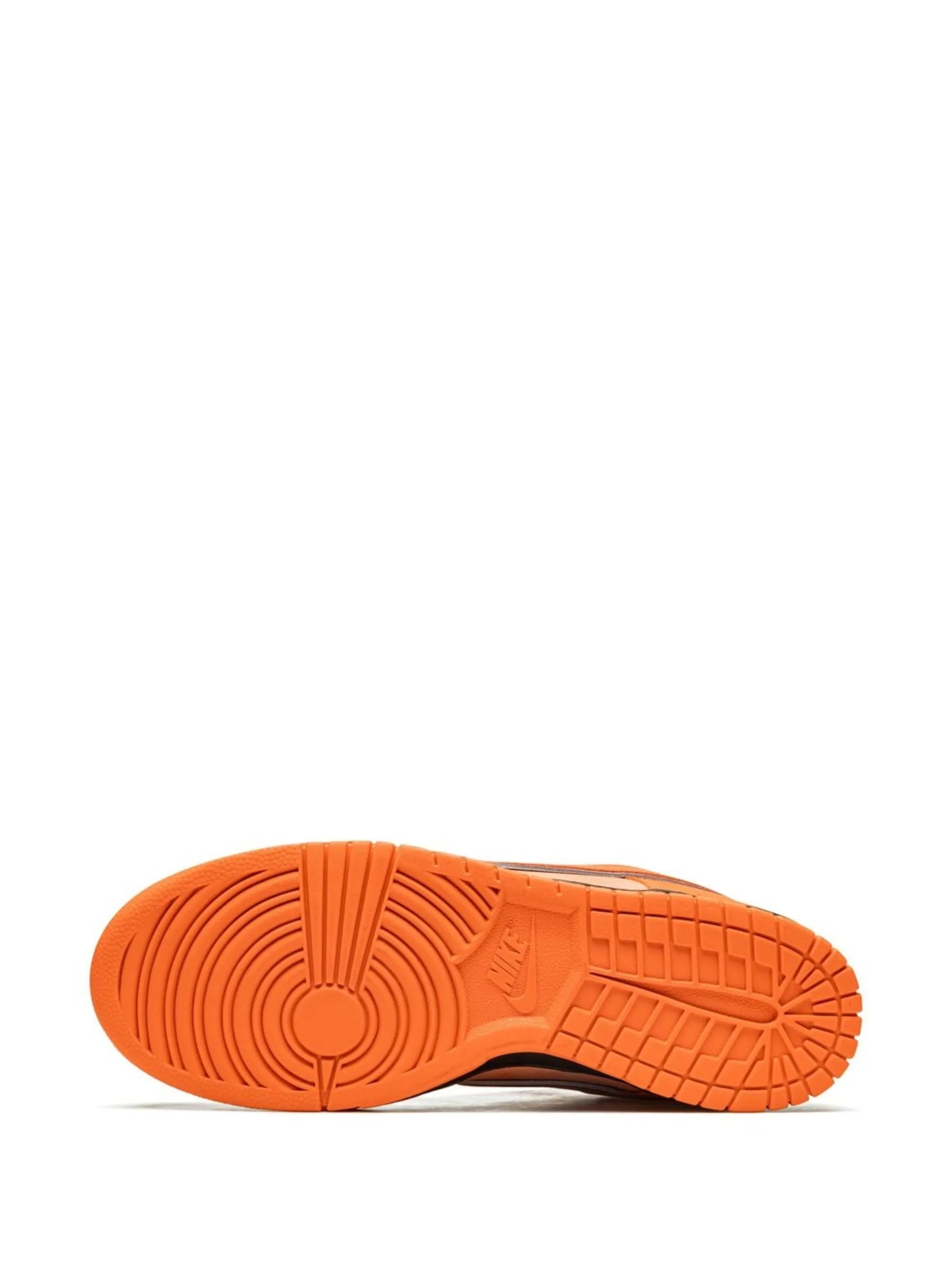Nike SB Dunk Low "Orange Lobster"