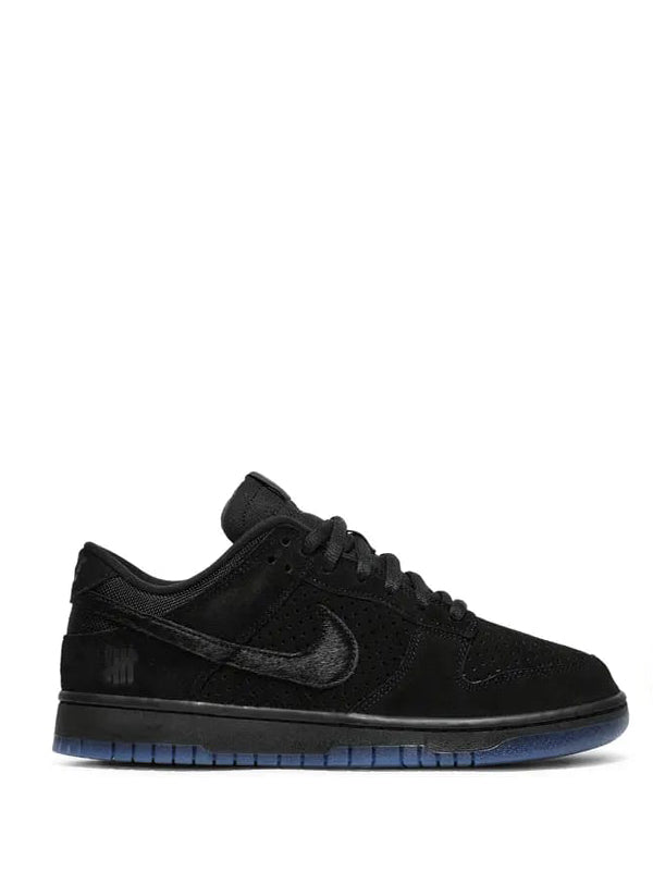 Nike Dunk Low x UNDEFEATED