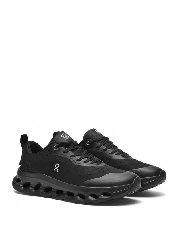 On "Cloud" All-Black Athletic Sneakers