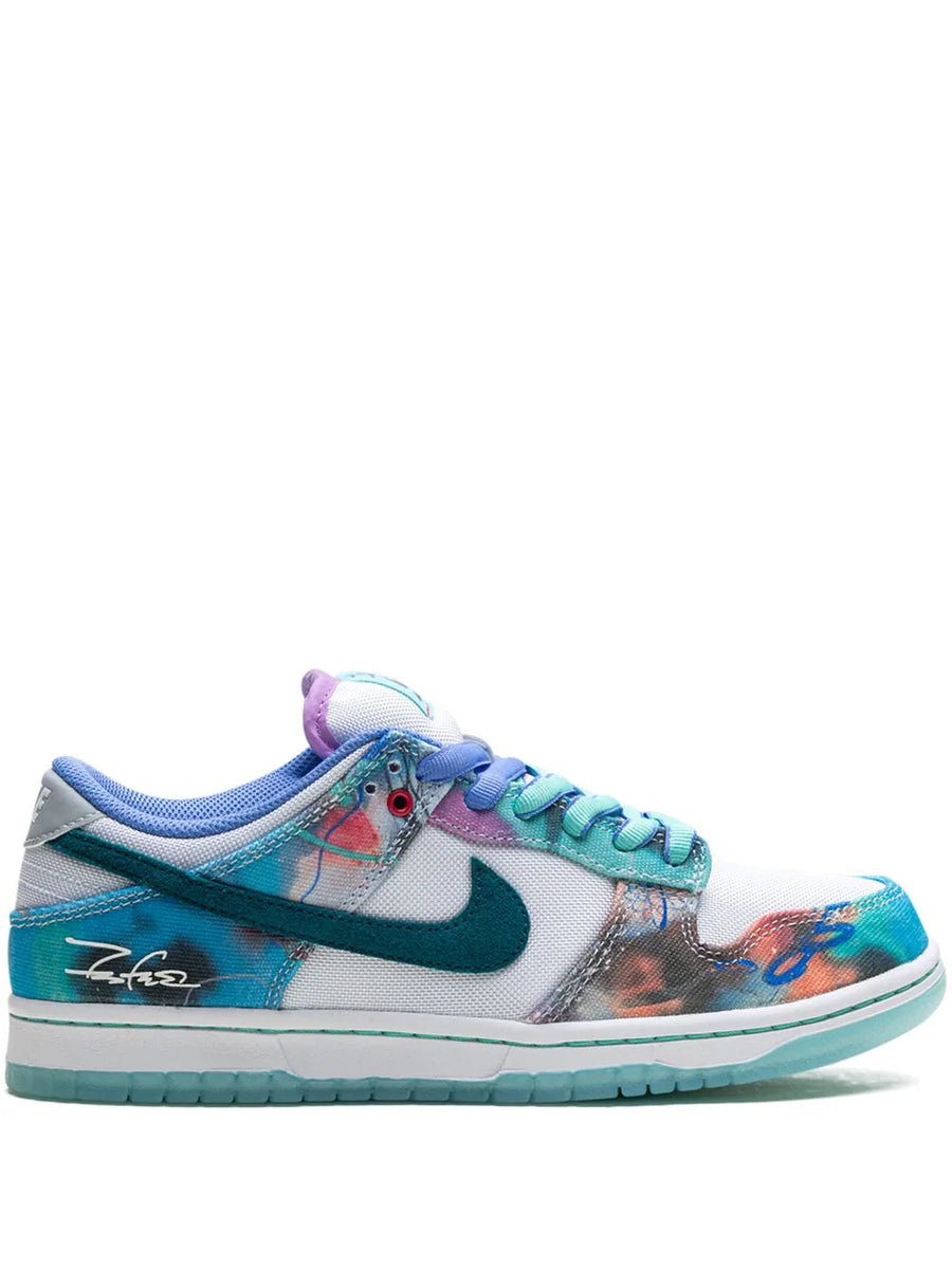 Nike Dunk Low SB x Futura Laboratories "Bleached Aqua"
