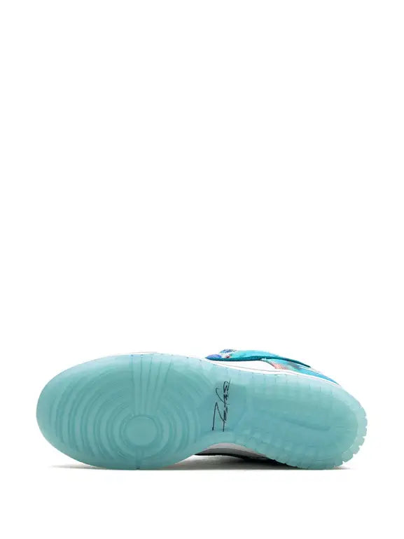 Nike Dunk Low SB x Futura Laboratories "Bleached Aqua"