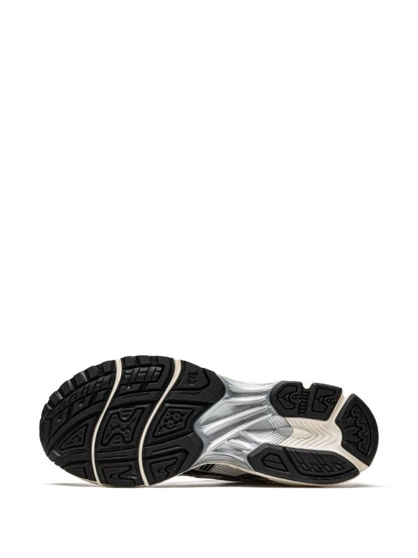 ASICS GEL-Kayano 14 "Silver White"